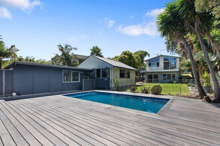 Photo of property in 6a Puketaha Road, Swanson, Auckland, 0816