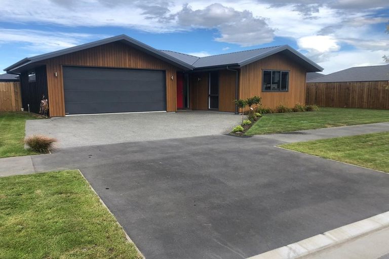 Photo of property in 62 Prestons Park Drive, Marshland, Christchurch, 8083