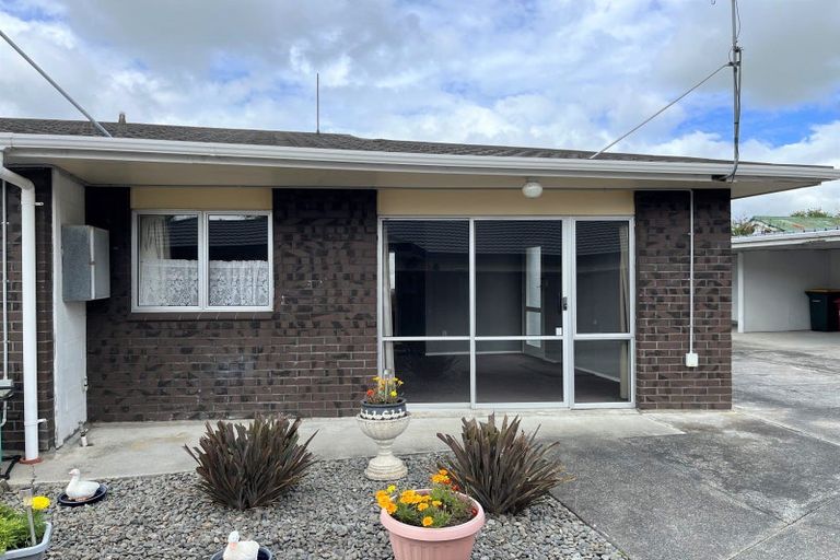 Photo of property in 16f Kent Street, Levin, 5510