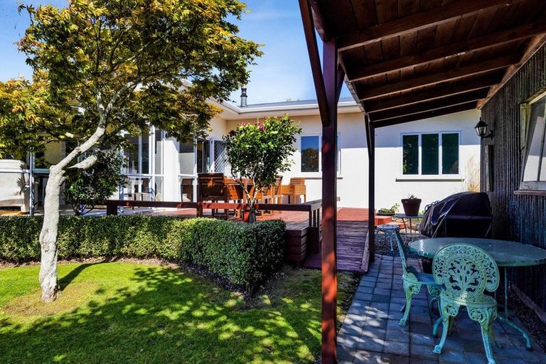 Photo of property in 4 Collins Street, Hawera, 4610