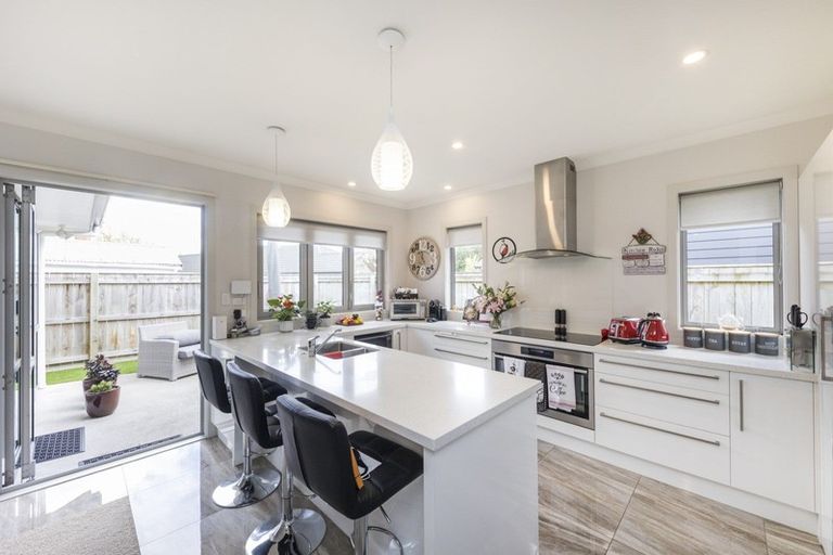 Photo of property in 4 Montgomery Terrace, Hokowhitu, Palmerston North, 4410