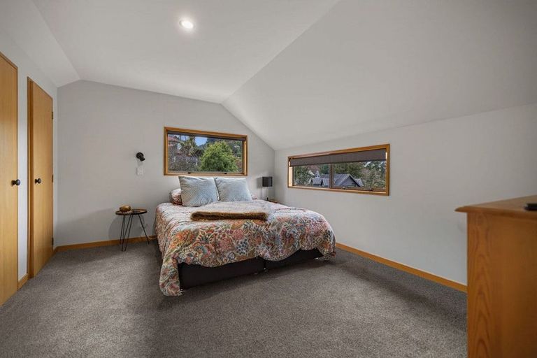 Photo of property in 4 Moss Lane, Sunshine Bay, Queenstown, 9300