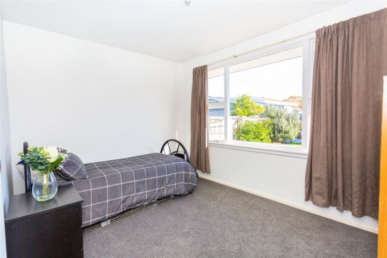 Photo of property in 5 Dunluce Place, Hornby, Christchurch, 8042