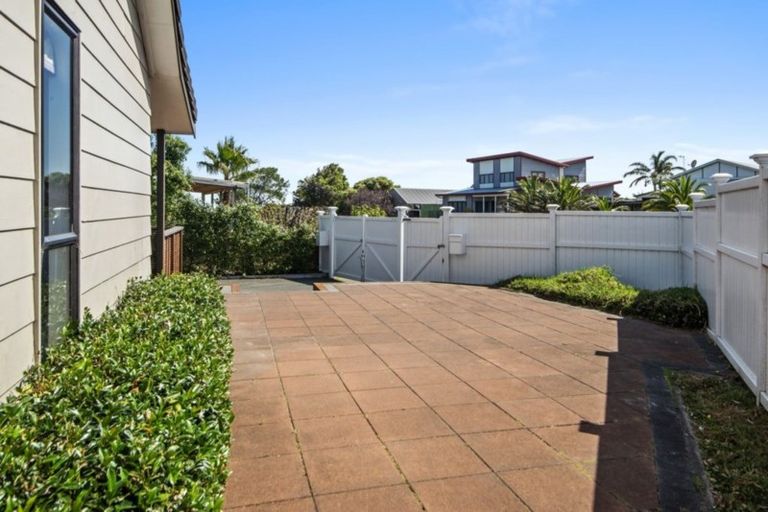 Photo of property in 39 Greenstone Place, Clover Park, Auckland, 2019