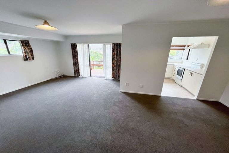 Photo of property in 6/37a Glengarry Road, Glen Eden, Auckland, 0602