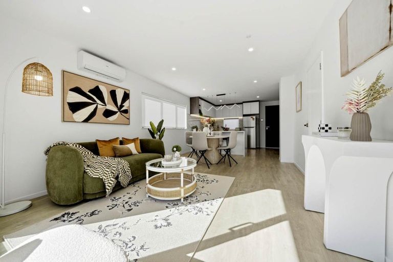 Photo of property in 47a Northcote Road, Hillcrest, Auckland, 0627
