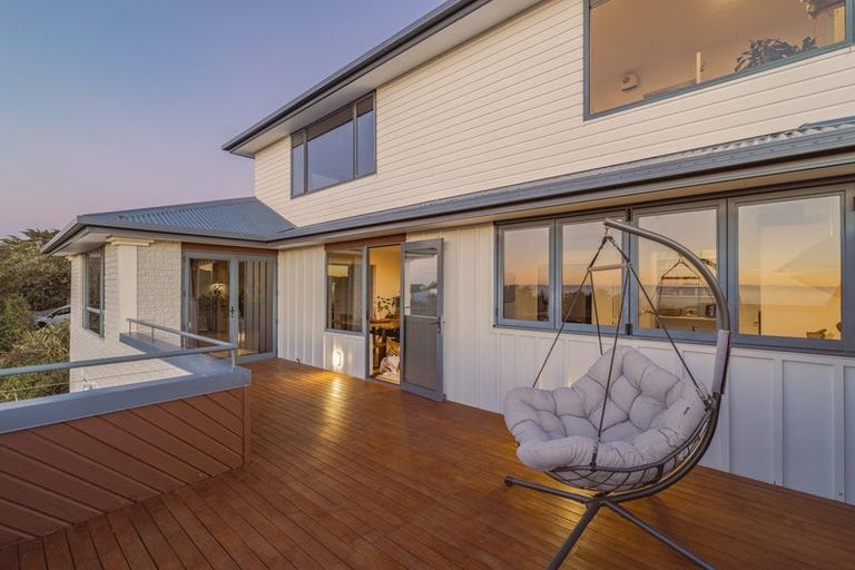 Photo of property in 5 Plains View, Mount Pleasant, Christchurch, 8081