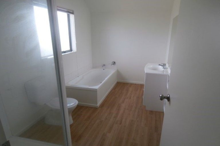 Photo of property in 53 Fairfield Avenue, Addington, Christchurch, 8024