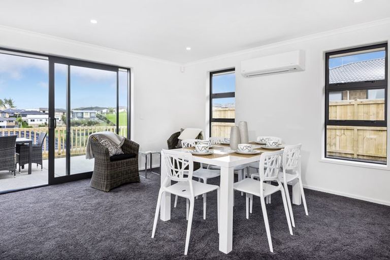 Photo of property in 32 Raithburn Terrace, Pokeno, 2402