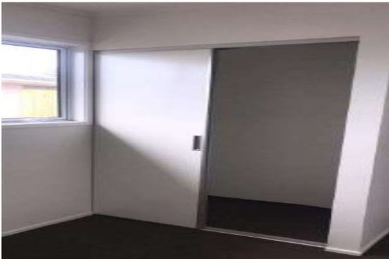 Photo of property in 18a Gibbons Road, Weymouth, Auckland, 2103