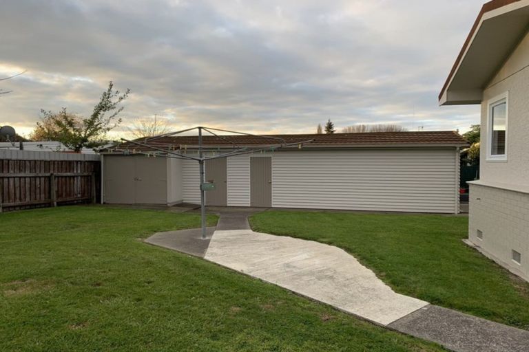 Photo of property in 11 Jull Crescent, Waipukurau, 4200