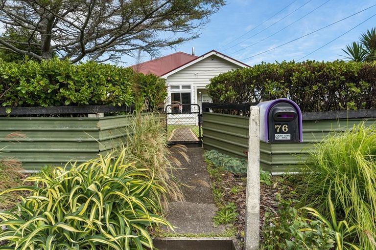 Photo of property in 76 Smart Road, Glen Avon, New Plymouth, 4312