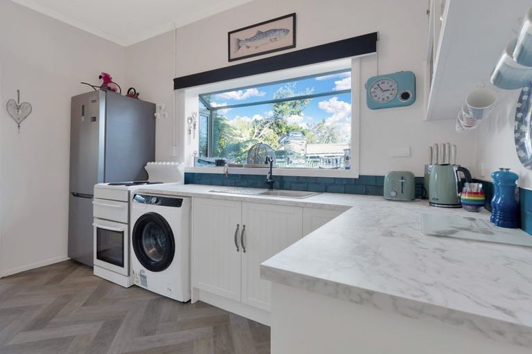 Photo of property in 33 Penfold Square, Leithfield, 7481