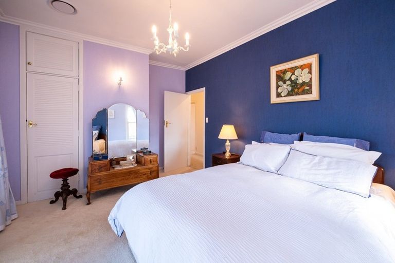 Photo of property in 5 Tauroa Road, Havelock North, 4130