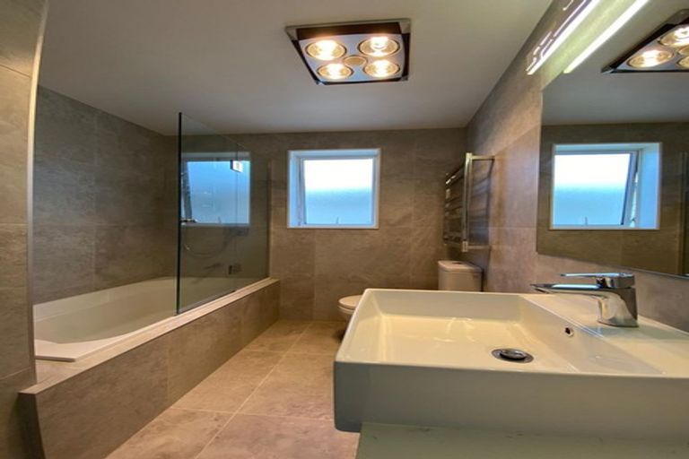 Photo of property in 26 Warbler Crescent, Papakura, 2110