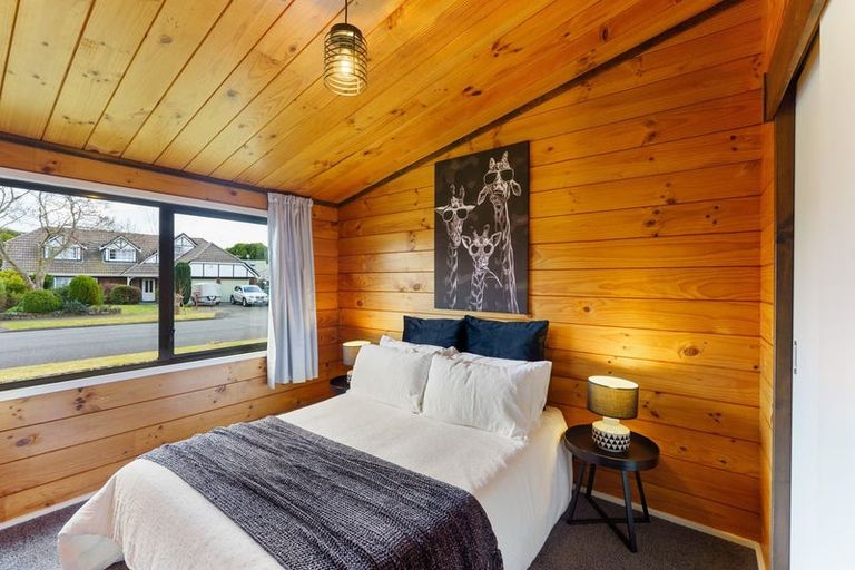 Photo of property in 21 Awanui Drive, Waikanae, 5036