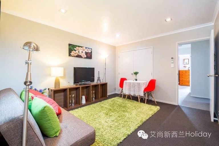 Photo of property in 58 Maxwelton Drive, Mairangi Bay, Auckland, 0630