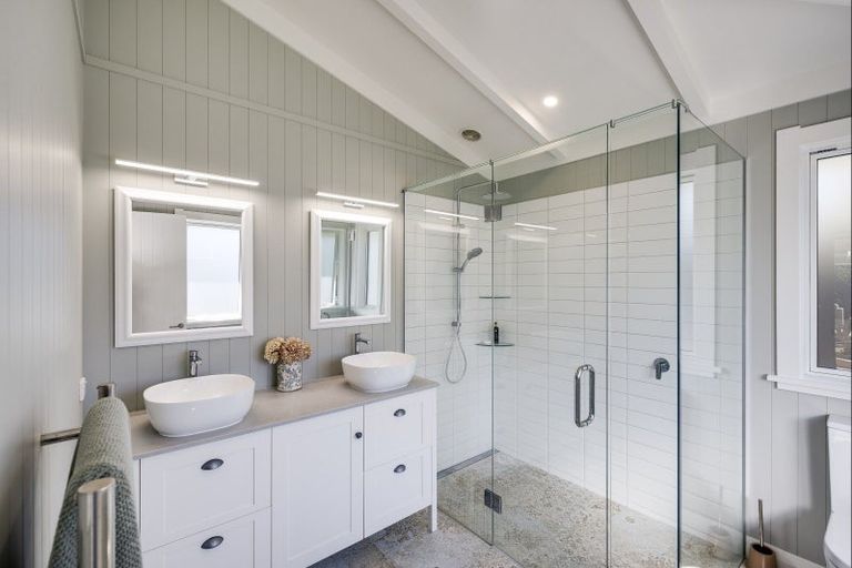 Photo of property in 22 Taruna Place, Havelock North, 4130