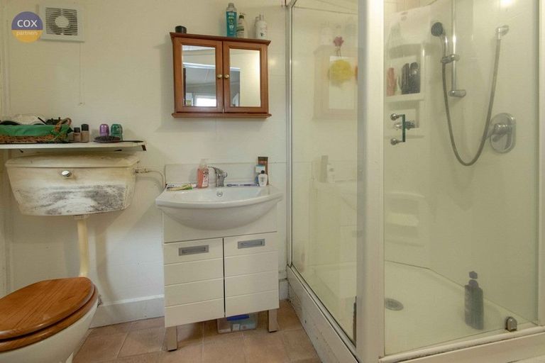 Photo of property in 121-123 Shakespeare Road, Bluff Hill, Napier, 4110