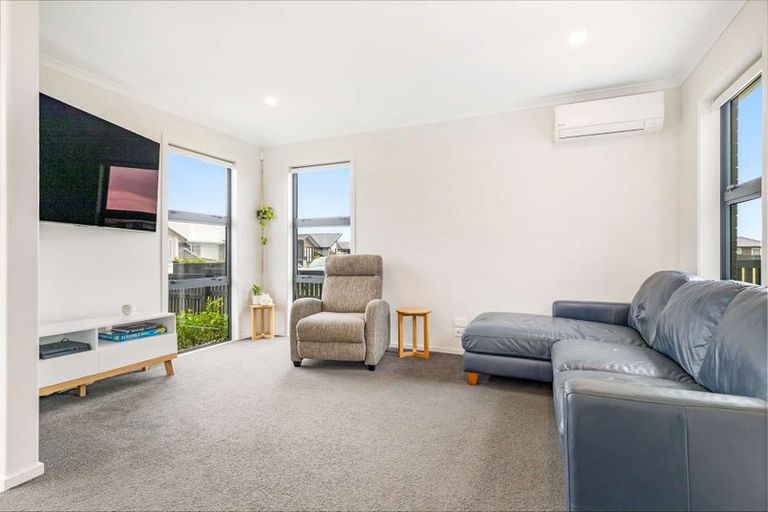 Photo of property in 77 Union Drive, Papamoa, 3118