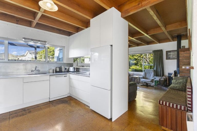 Photo of property in 194a Seaview Road, Westown, New Plymouth, 4310