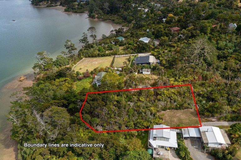 Photo of property in 5c Chatham Avenue, Paremoremo, Auckland, 0632