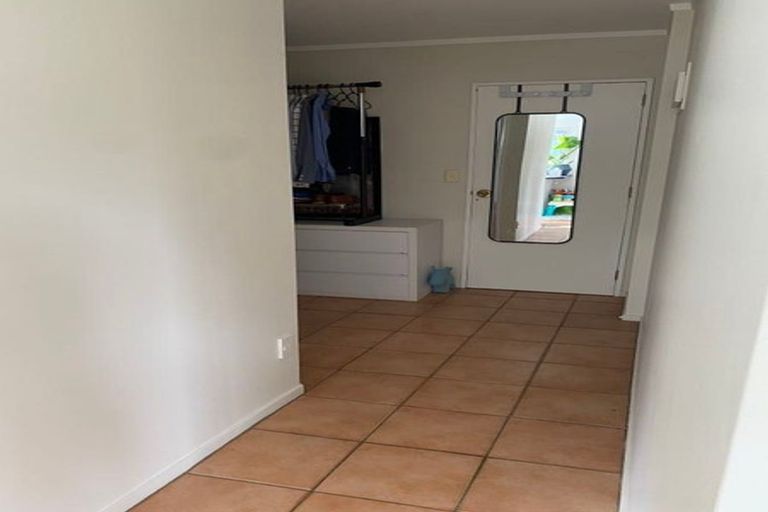 Photo of property in 1/41 Glenvar Road, Torbay, Auckland, 0630