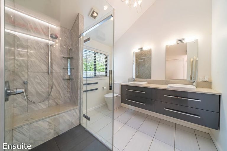 Photo of property in 66 Barton Road, Heretaunga, Upper Hutt, 5018