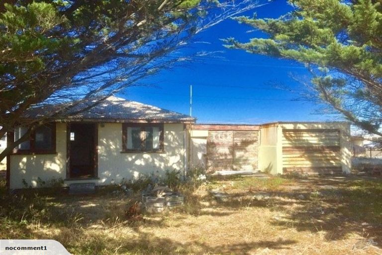Photo of property in 1 Coates Road, Birdlings Flat, Little River, 7591