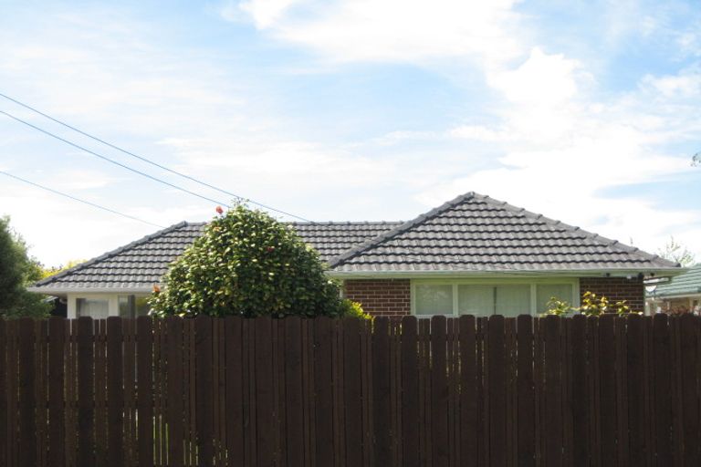 Photo of property in 15 Wingate Street, Redwood, Christchurch, 8051