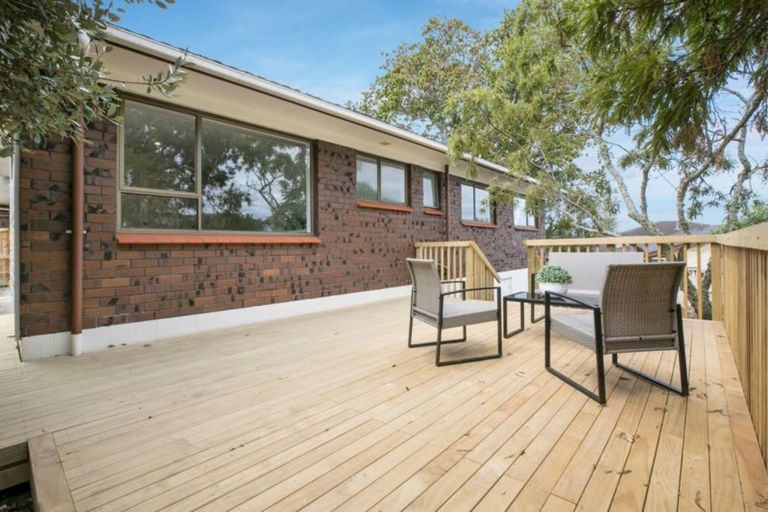 Photo of property in 2/42 Raleigh Road, Northcote, Auckland, 0627