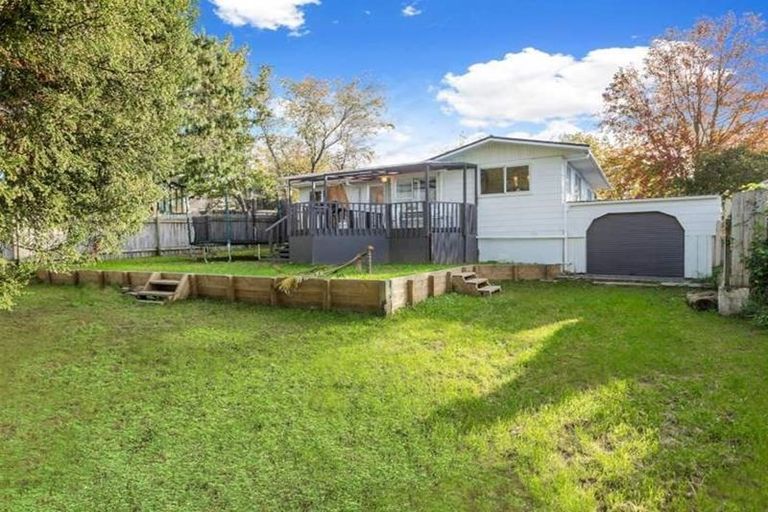 Photo of property in 24 Solar Road, Glen Eden, Auckland, 0602