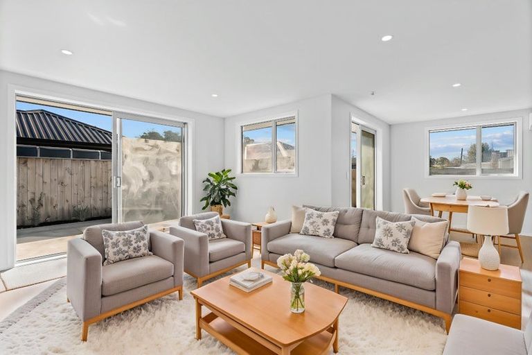 Photo of property in 22a Sussex Street, Levin, 5510