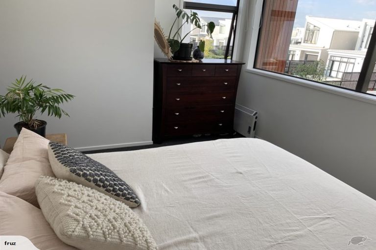 Photo of property in 19 Courage Road, Papakura, 2110