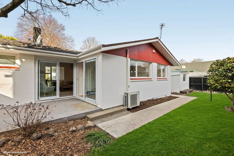 Photo of property in 1/41 Darvel Street, Riccarton, Christchurch, 8011