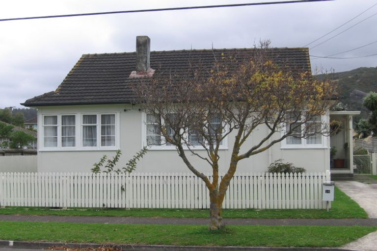 Photo of property in 16 Milne Crescent, Taita, Lower Hutt, 5011