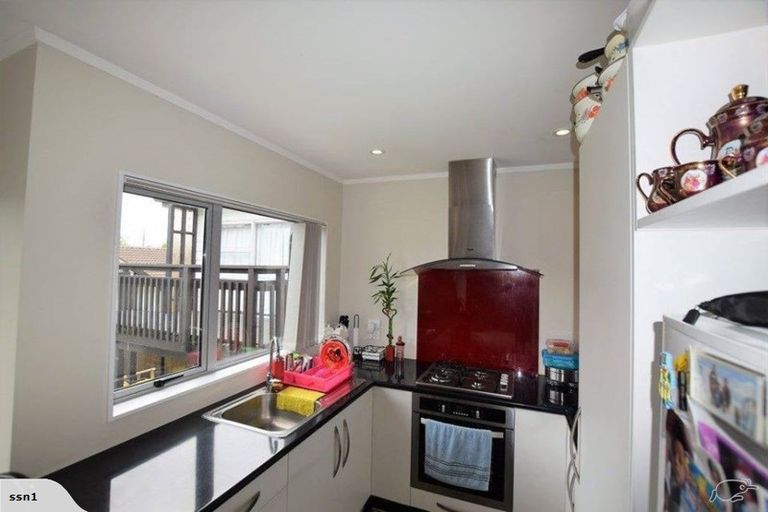 Photo of property in 297 Triangle Road, Massey, Auckland, 0614