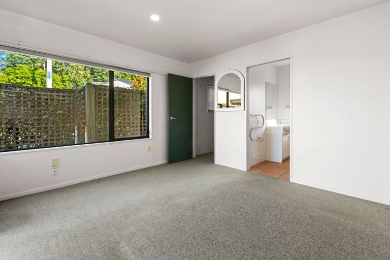 Photo of property in 8 Mokoia Drive, Tihiotonga, Rotorua, 3015