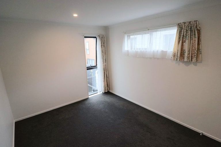 Photo of property in 9 Rangitamiro Place, Hobsonville, Auckland, 0616