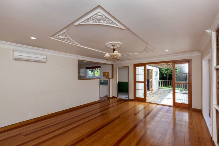 Photo of property in 81 Glen Road, Raumati South, Paraparaumu, 5032