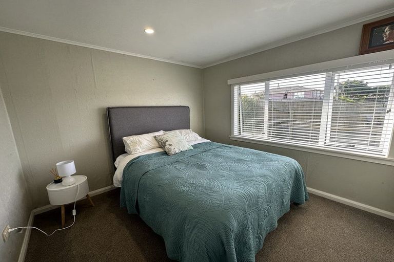 Photo of property in 65 Strange Street, Waitara, 4320