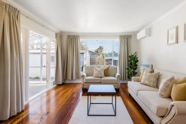 Photo of property in 60 Southsea Crescent, Silverdale, Hamilton, 3216