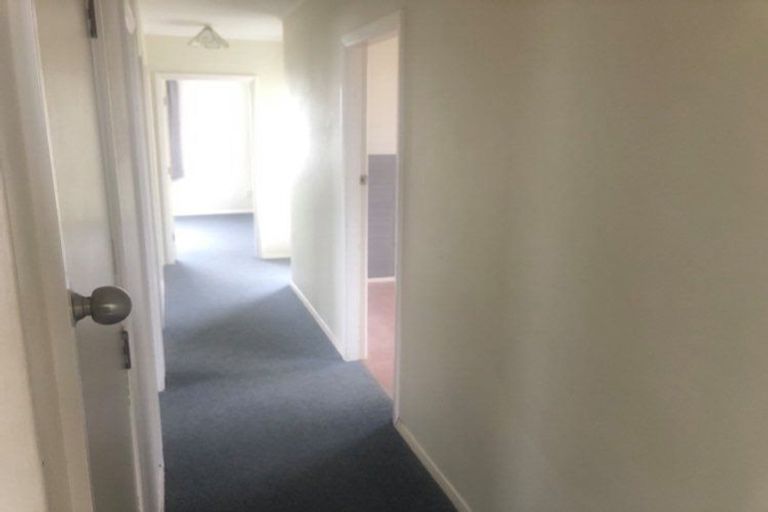 Photo of property in 8 Justine Street, Cannons Creek, Porirua, 5024