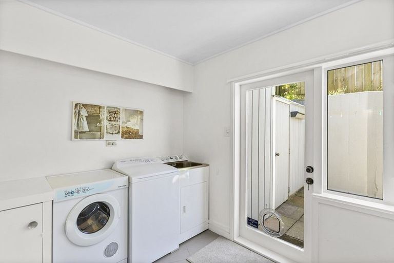 Photo of property in 21 Kabul Street, Khandallah, Wellington, 6035