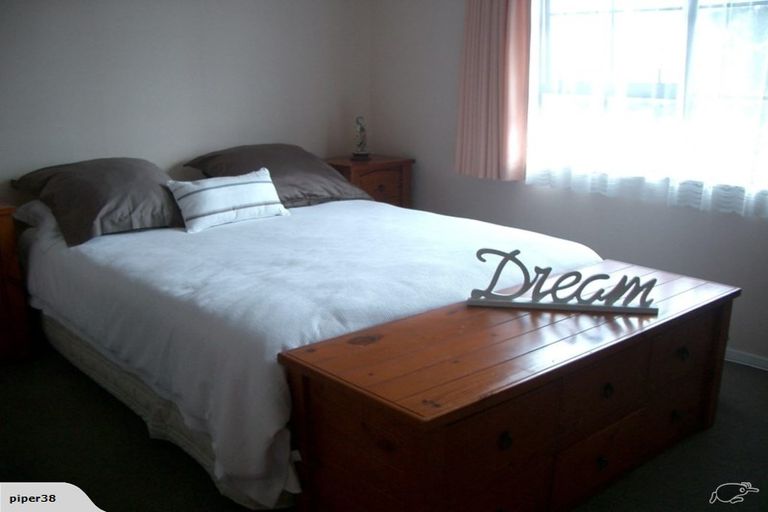 Photo of property in 75 Kennedy Avenue, Forrest Hill, Auckland, 0620