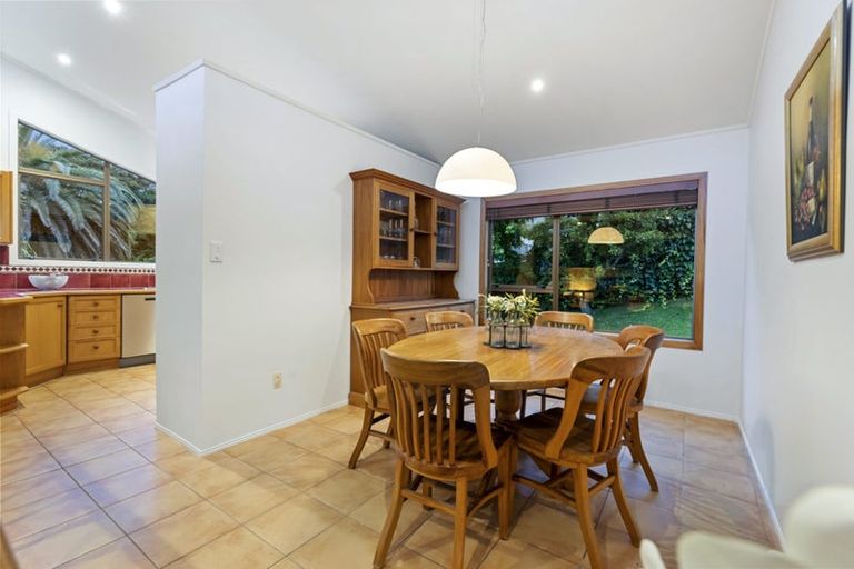 Photo of property in 97a Hinemoa Street, Birkenhead, Auckland, 0626