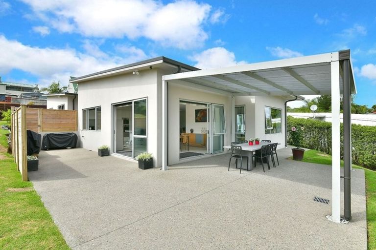 Photo of property in 37a Shakespear Road, Army Bay, Whangaparaoa, 0930