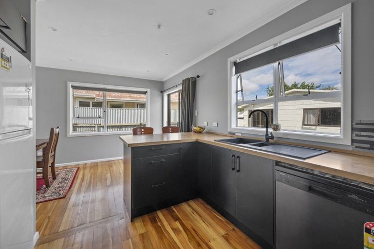 Photo of property in 9 Hillary Crescent, Maraenui, Napier, 4110