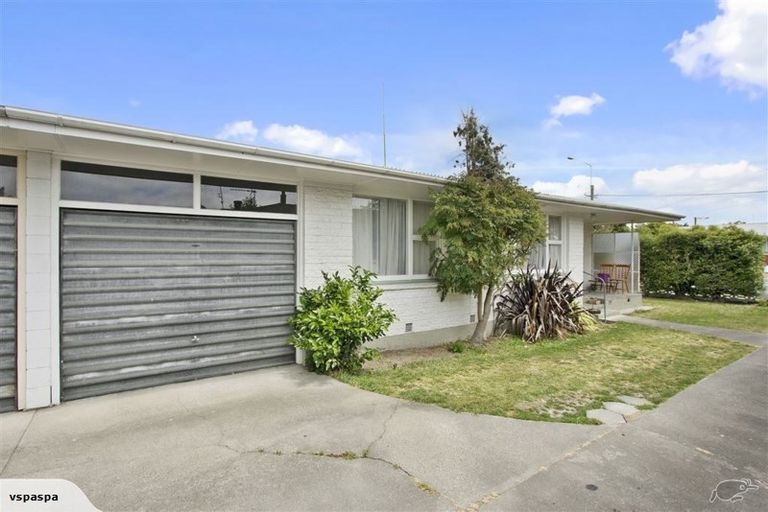 Photo of property in 1/24 Highsted Road, Bishopdale, Christchurch, 8053