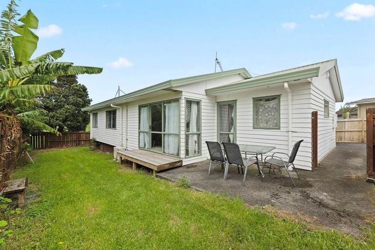 Photo of property in 7a Ngatira Place, Clendon Park, Auckland, 2103